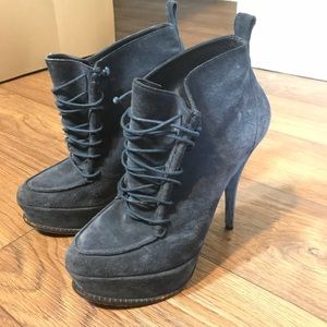 Elizabeth & James Grey Suede Lace Up Booties